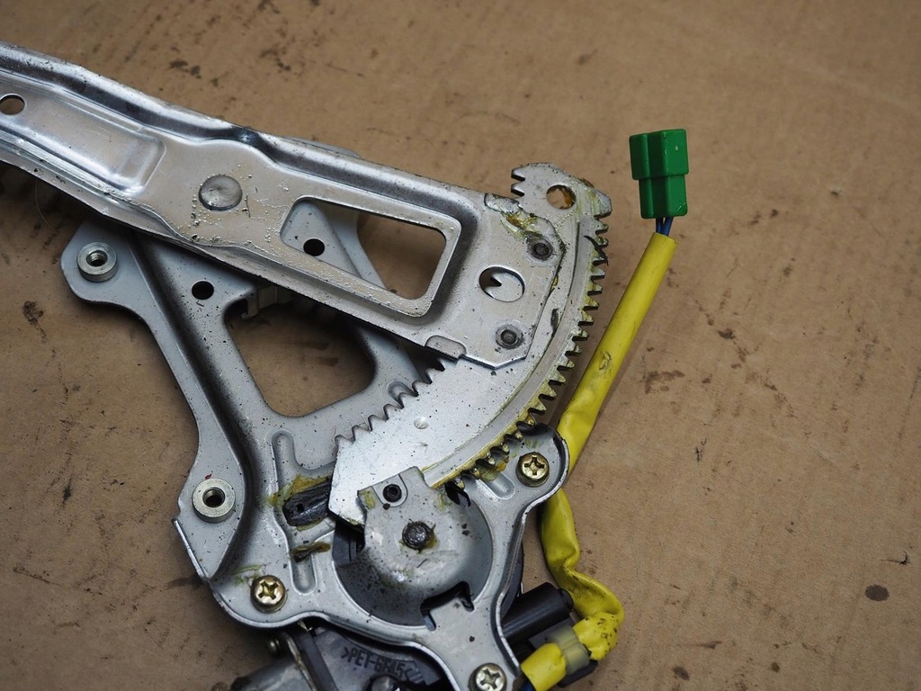 фото №7, Subaru legacy iii 02r левый перед механизм стекло