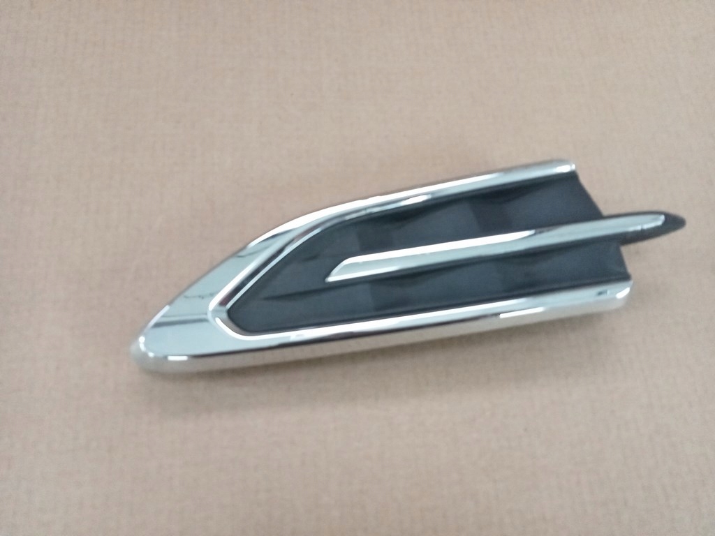 фото №5, Ford kuga mk2 lift 17- молдинг крыла эмблема правый перед