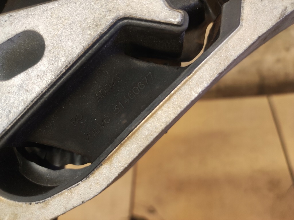 фото №9, Кронштейн подушка кронштейн нижня коробки передач v60 ii 2 s60 iii 3 2.0d