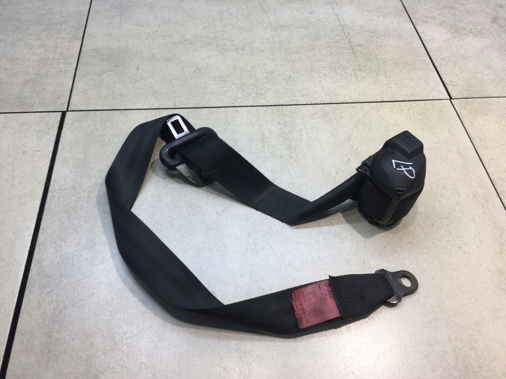 фото №1, Pas безопасности левый перед golf ii 193857705a