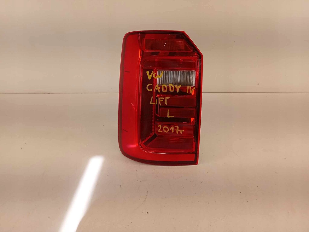 фото №1, Лампа левая задняя задняя vw caddy iv lift 15-19