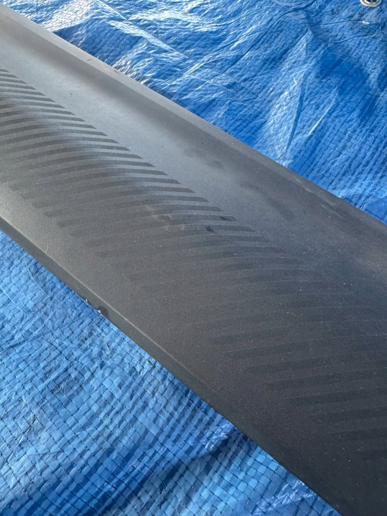 Молдинг дверь перед левый renault megane v e-tech 808215971r Оригинал