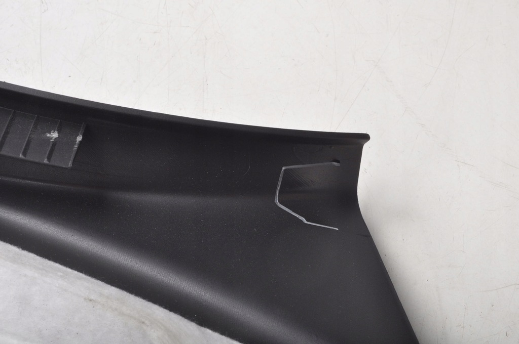 фото №11, Audi a8 d4 захист поріг задня пластик 4h4864607k led