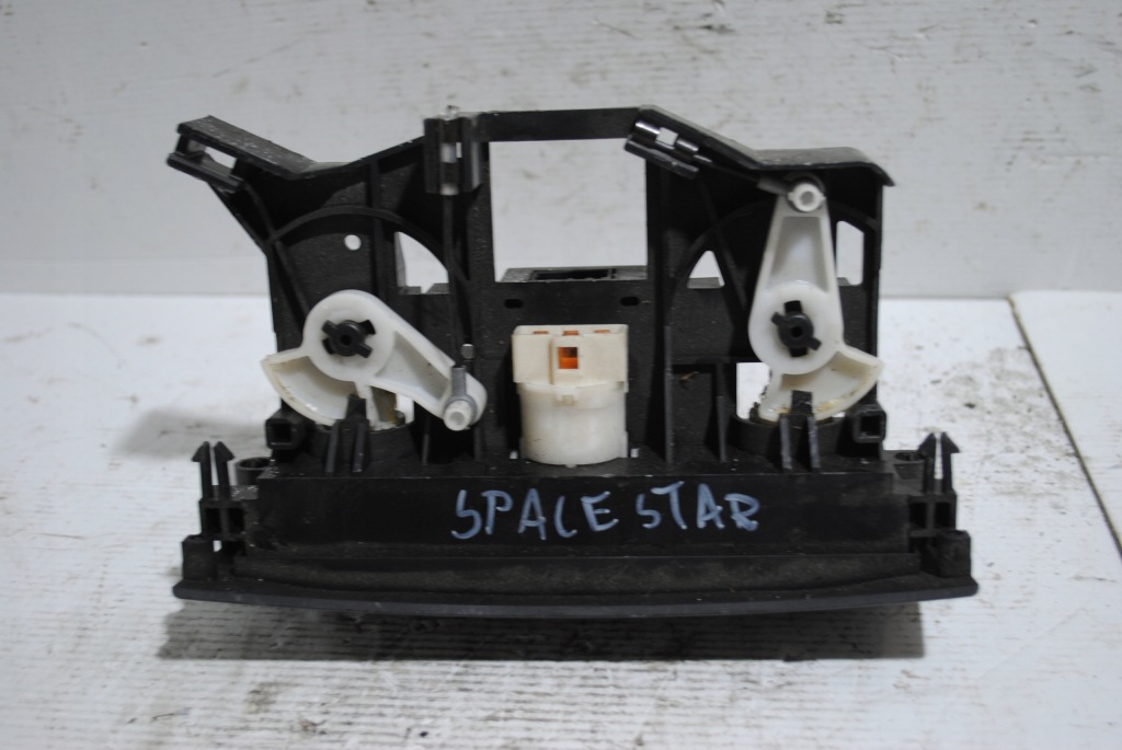 фото №4, Панель управление вентиляция mitsubishi space star