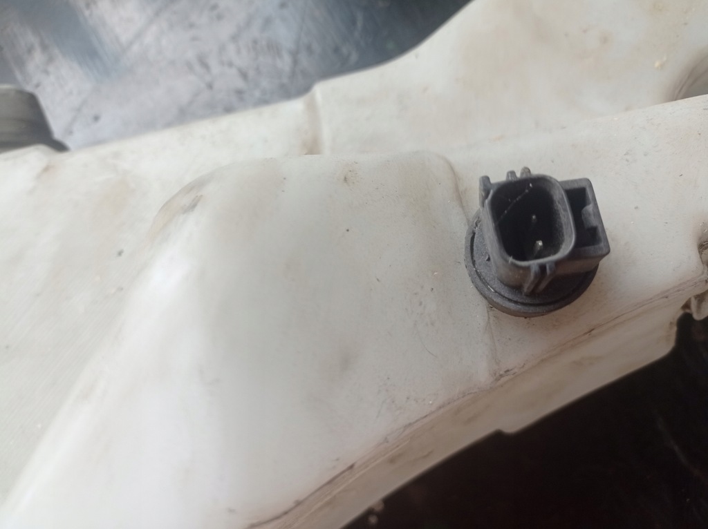 фото №5, Jaguar xf бак омивача