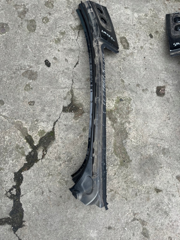 Купити Стійку  даховий скло правий dacia sandero 2 stepway