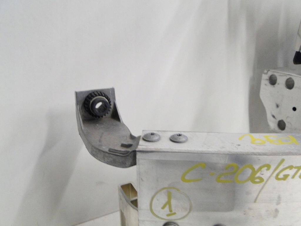 фото №9, Mercedes pas передний усилитель перед c klasa 206 w206 a2066201400