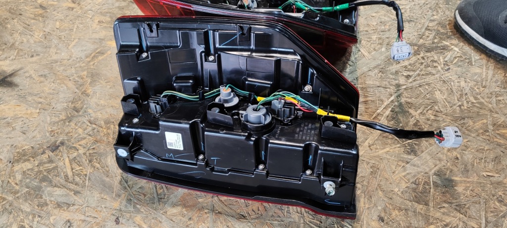 фото №8, Mitsubishi l200 2019 2020 2021 2022 лампа задняя задняя оригинальная левая