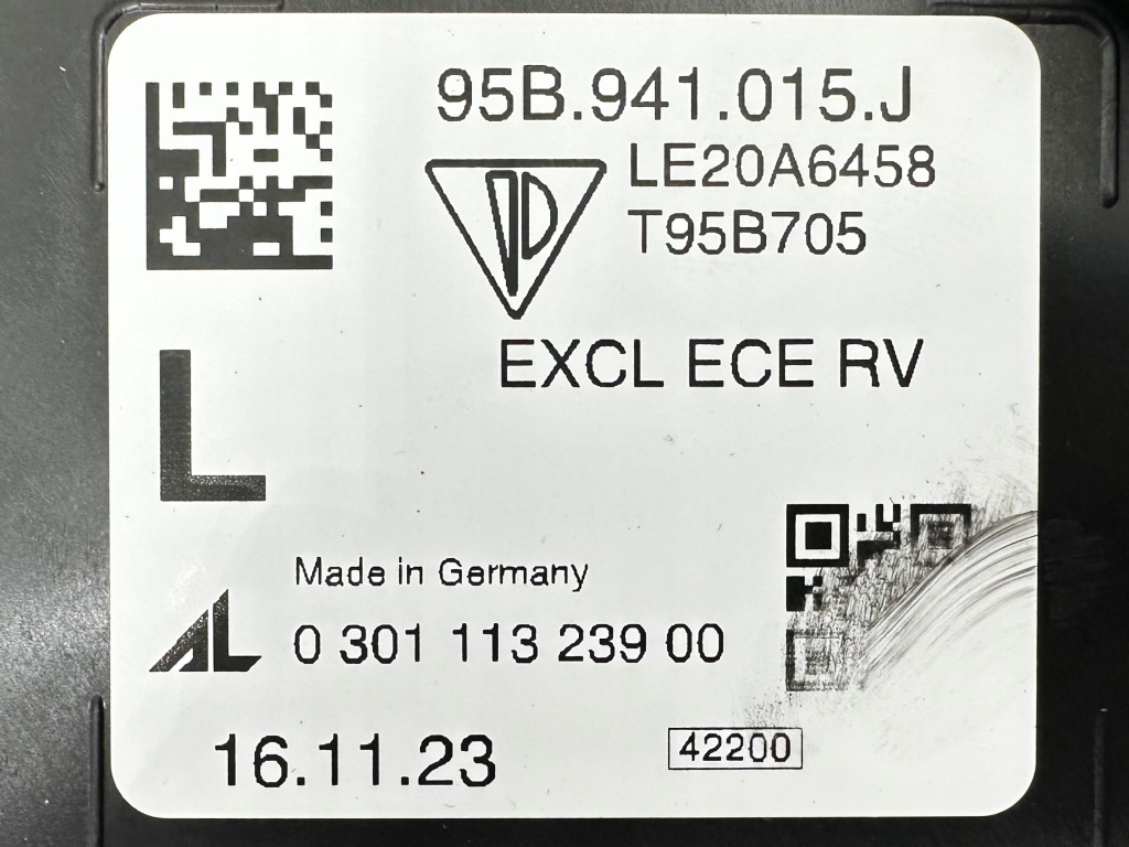 Ліхтарі  фари комплект excl porsche macan 95b 95b941015j 95b941016j Оригінал