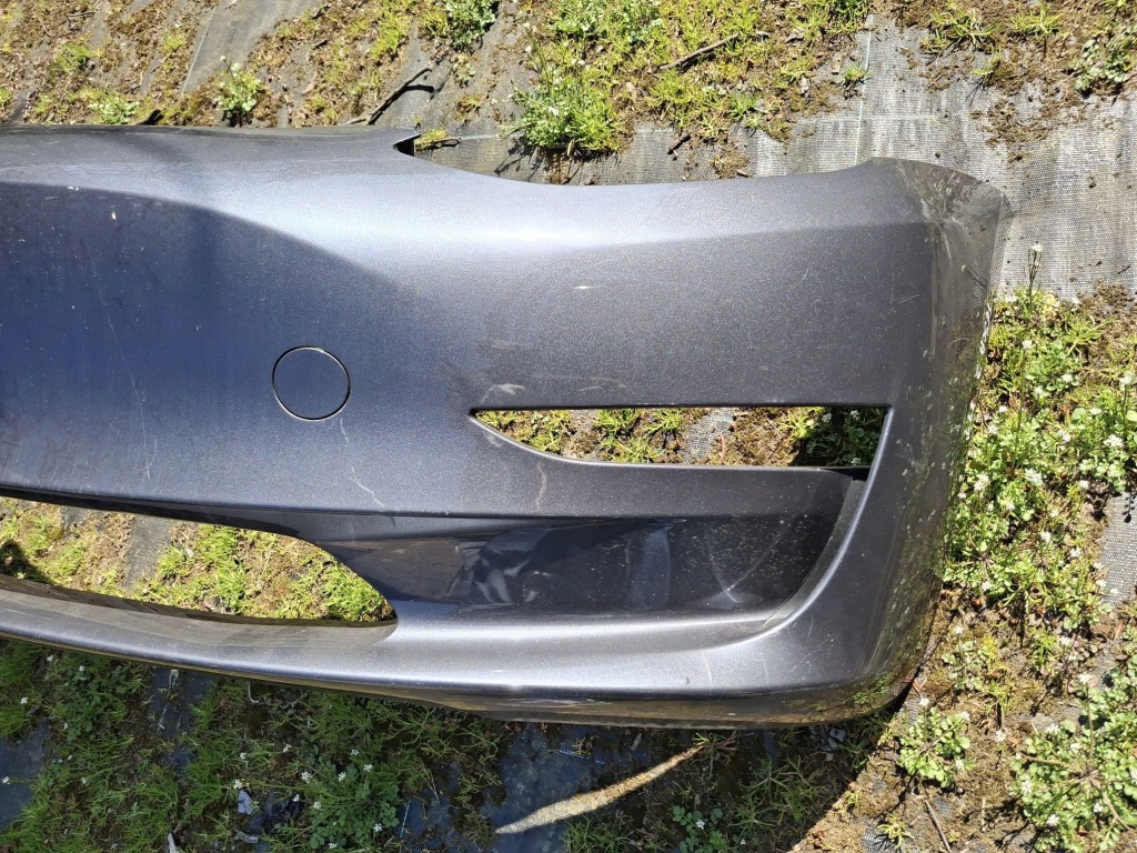 Бампер передній tesla model 3 2017r- bez pdc Доставка
