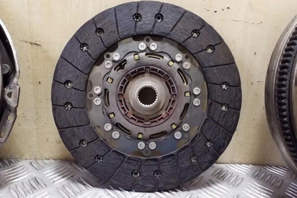 фото №7, Комплект сцепления skoda superb iii estate 3v5 04l105266 2.0l дизель 110kw