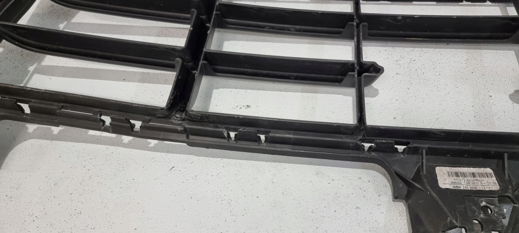 Решётка средняя бампера porsche cayenne 9y0 17-22 Недорого