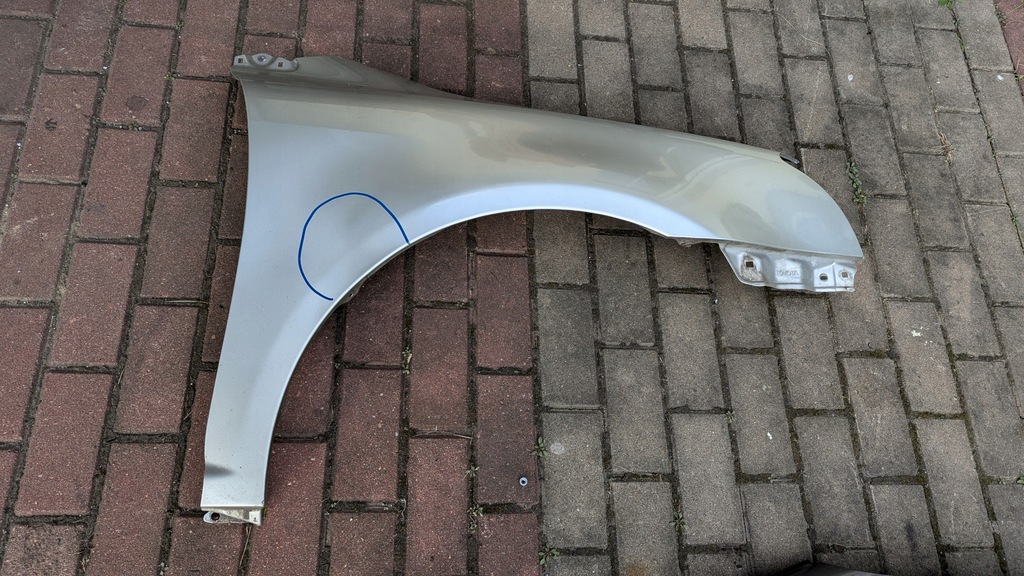 фото №1, Крила передній правий toyota avensis t25