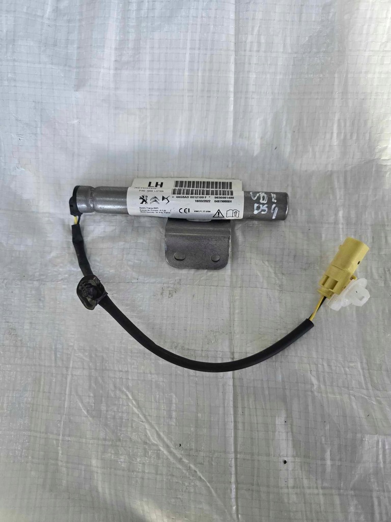 фото №1, Патрон капот левый ds4 crossback ii 9830981480