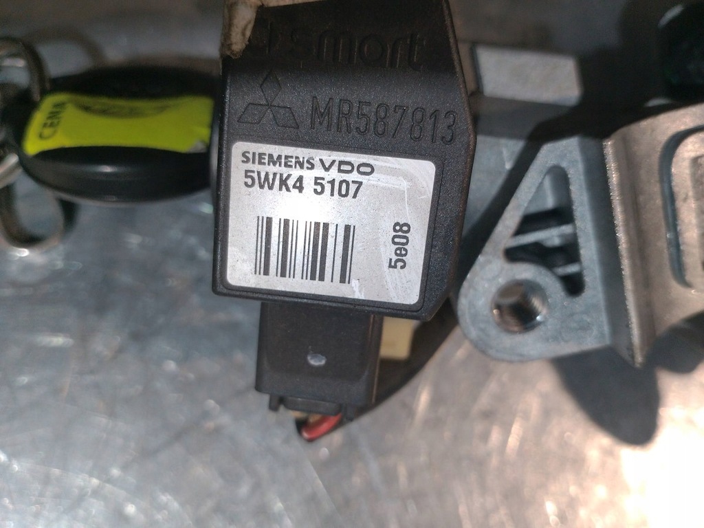 фото №7, Замок запалювання mitsubishi colt vi mr955230 1.1 12v