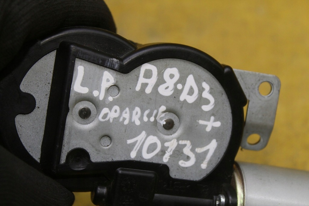 фото №9, Моторчик сиденье левый перед a8 d3 8515450b