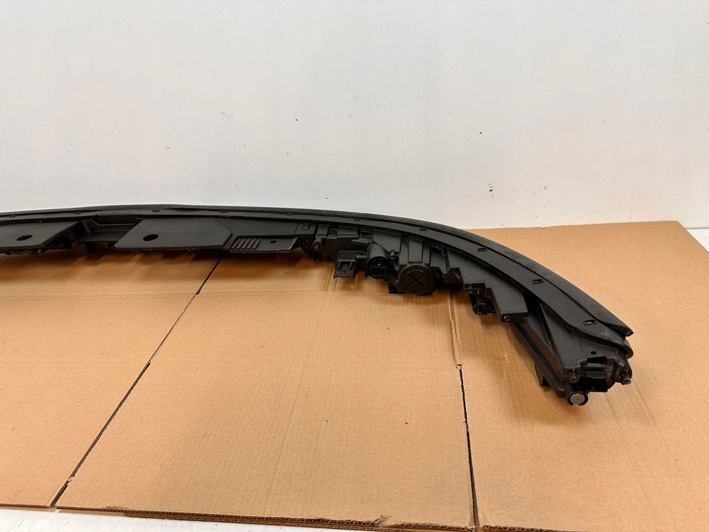 фото №12, Hyundai kona ii 2 23- led лампа верхній