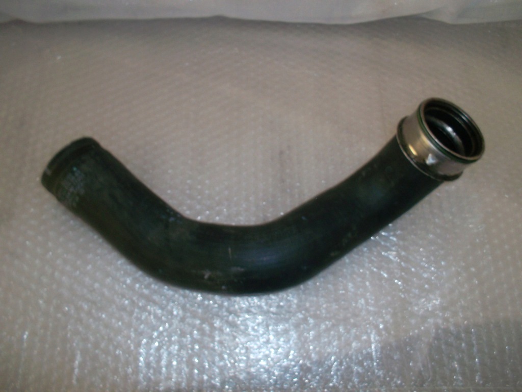 Купить Mercedes труба пабтрубок  интеркулера шланг a1645280682