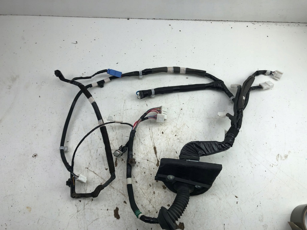 фото №15, Lexus ct 200 жгут дверь левый перед 82156-76011