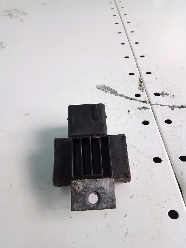 фото №3, L856 реле свеча накаливания renault master iii 110678071r