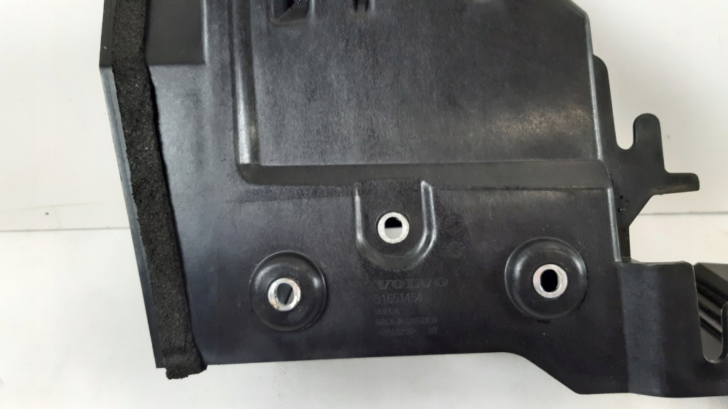 Купити Volvo v60 2 2.0 d4 корпус акумулятор 31651454, 31651455