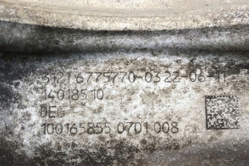 фото №7, Поворотный кулак передняя правая bmw 6 gran coupe f06 6775770 3.0l дизель 230kw