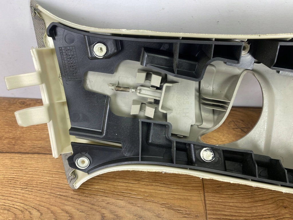 Защита стойка b верхний cadillac cts iii 2014+ Киев