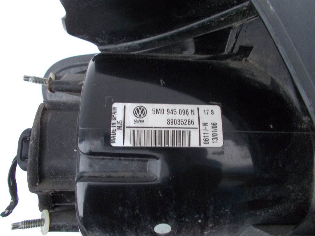 фото №7, Лампа задняя задняя vw golf v 5 plus + 2005 - 2014 правая sprawdzona