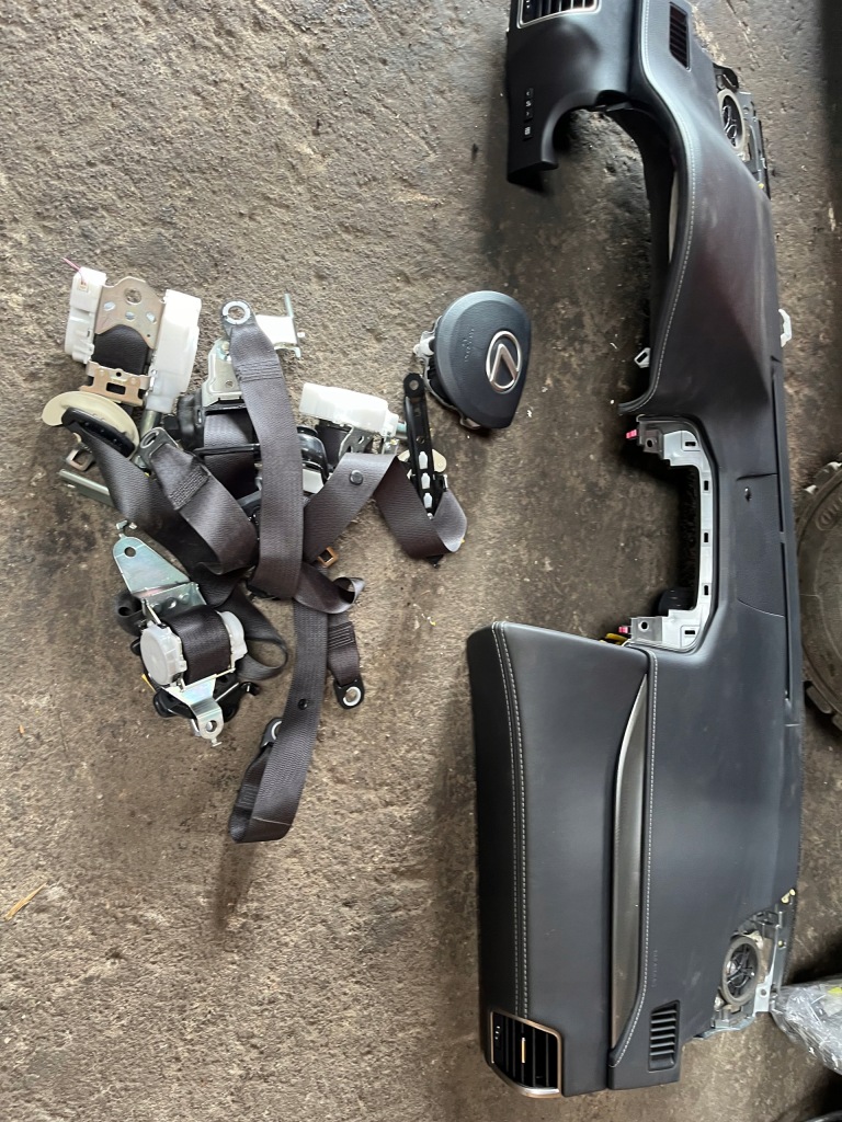 фото №3, Консоль приборная панель подушка безопасности ремни lexus nx 17-21 оригинал !!!