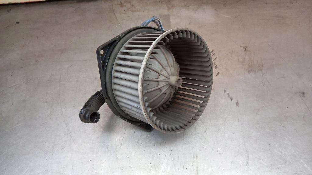 фото №1, Вентилятор отопителя nissan primera p11