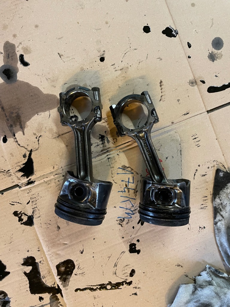 фото №1, Nissan navara d40 2.5dci 171km поршень + шатун eb3