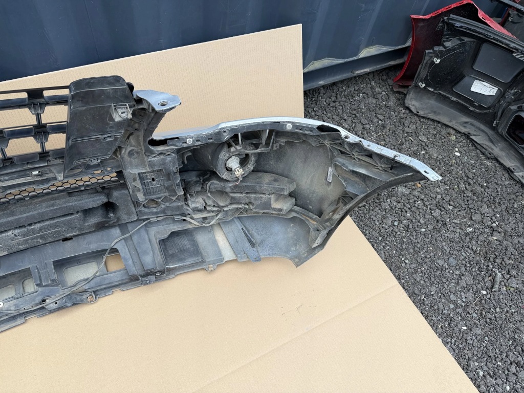 Бампер перед mercedes ml w164 рестайлінг  amg комплектний  оригінал pdc омивачі Доставка