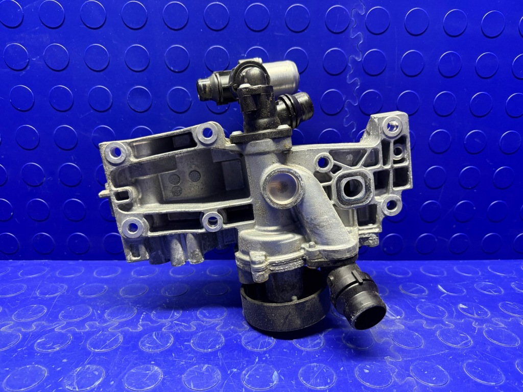 Насос води корпус термостата патрубок води 8650988 bmw g20 2.0 b46 oem Зі Шроту