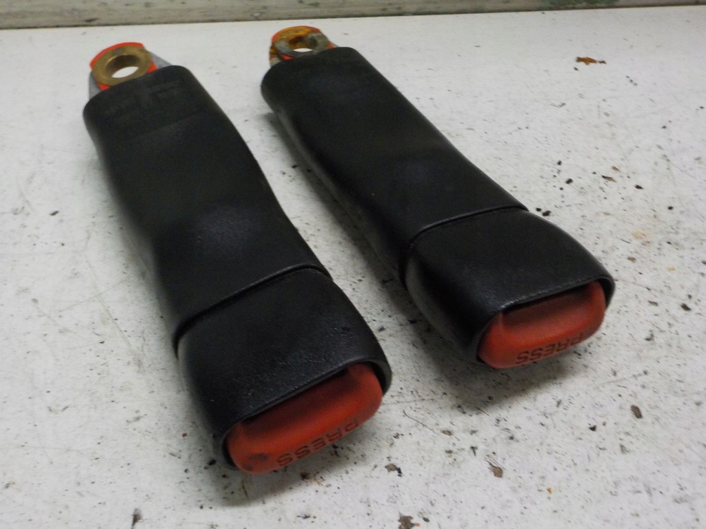 фото №1, Chrysler voyager клипса поперечина