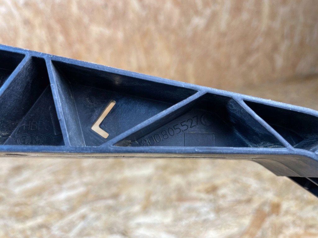 Купить Кронштейн кронштейн  кронштейн поперечина перед левый  audi q3 8u 8u0805527 2010-