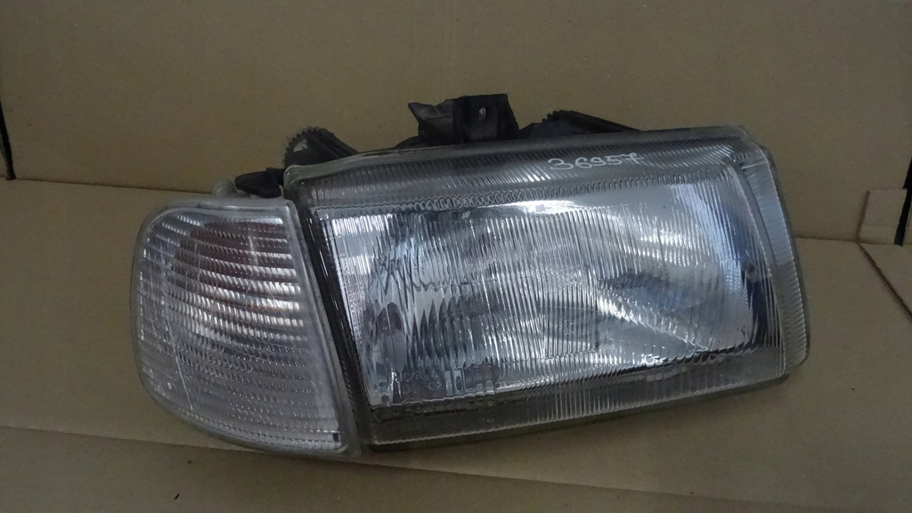фото №1, Polo vario фара лампа права правий перед