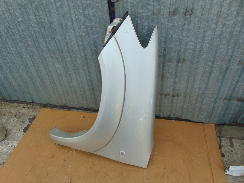фото №1, Крила лівий перед toyota hilux 2005-2012 з накладка
