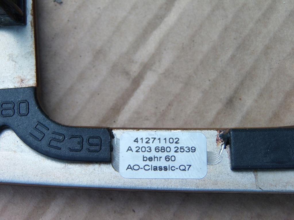 фото №3, Рамка радио кнопка аварийных a2036802539 mercedes c w203 eu 2.2 cdi