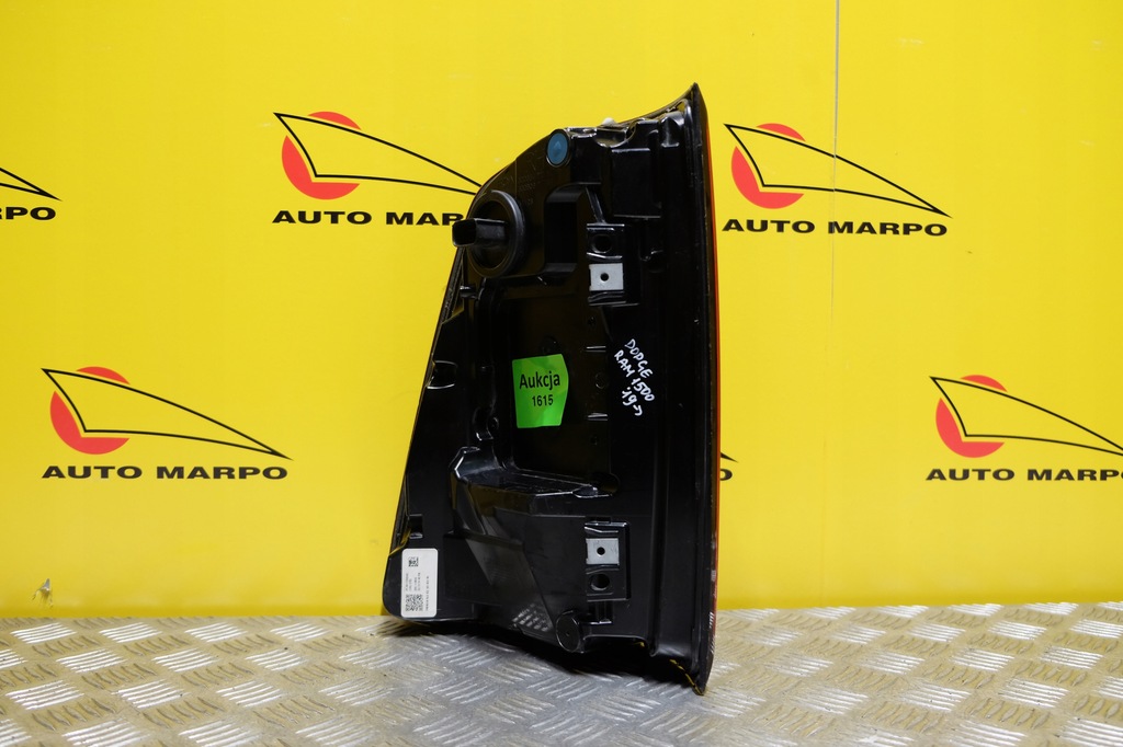 фото №14, Dodge ram 1500 2019- лампа задня права czarna led usa