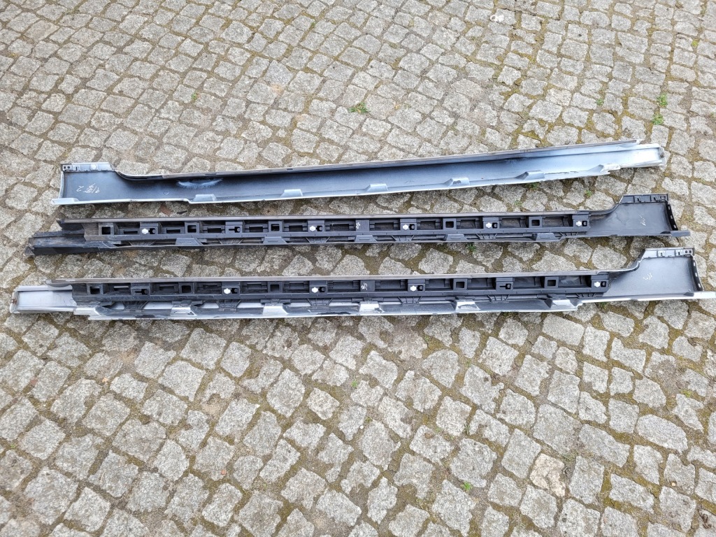 Порог накладка  порог правая la7w li7f vw passat b8 3g0 Оригинал