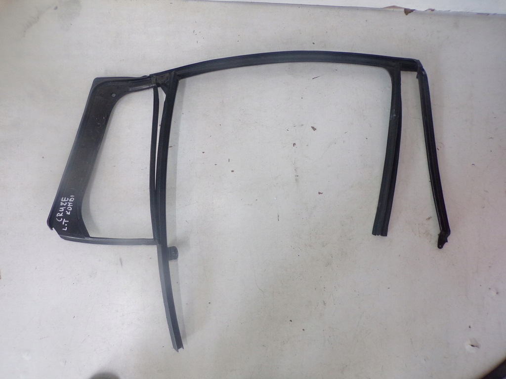 фото №1, Прокладка стекло дверь левый задняя cruze