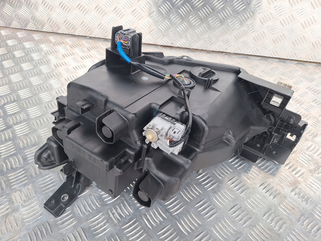 фото №6, Mazda cx3 cx3 лампа права перед full led ładna