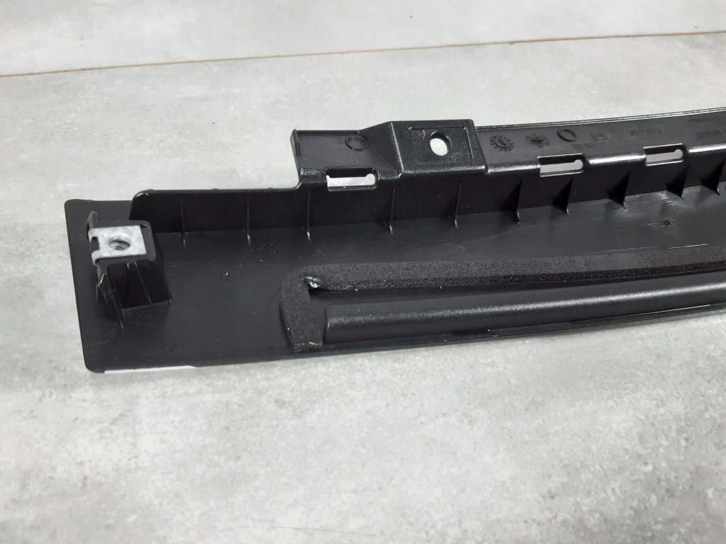 Opel crossland x молдинг дверей права задня задні 39123013 Недорого