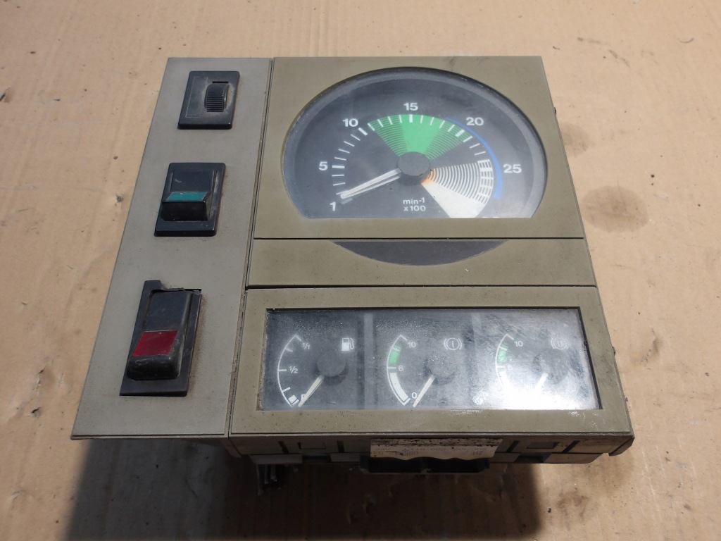 фото №1, Лічильник приладова панель obrotomierz man 88311106