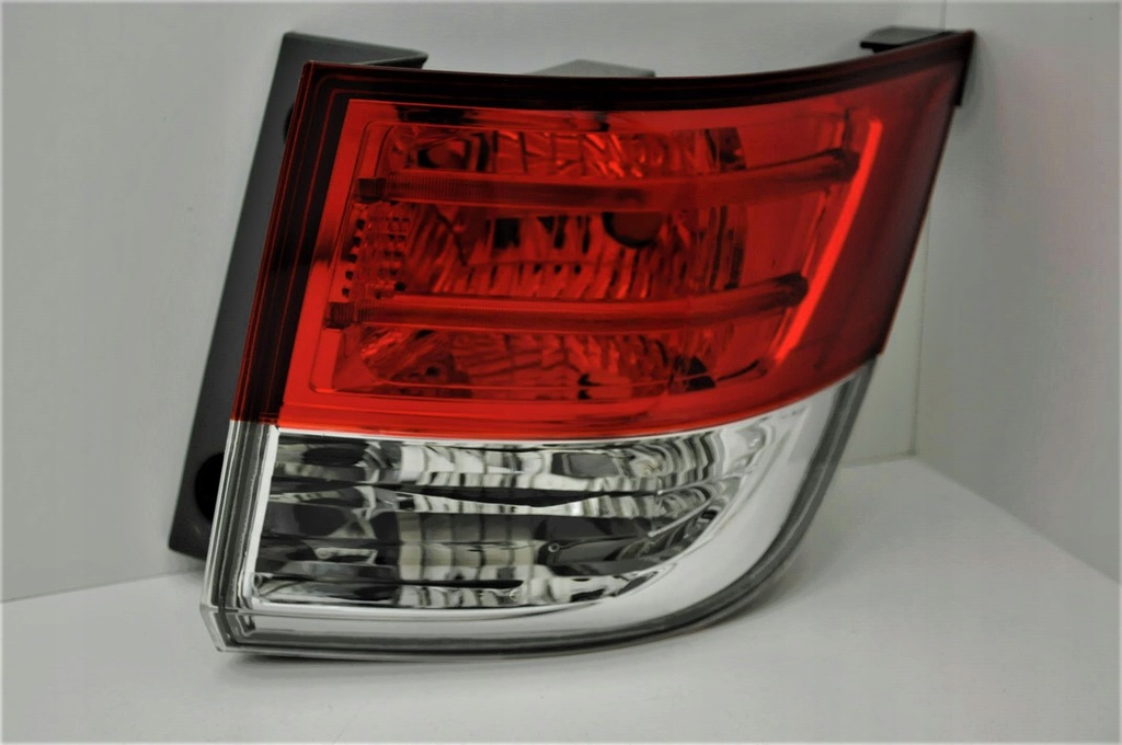 фото №3, Honda odyssey 11- лампа задня nowa права