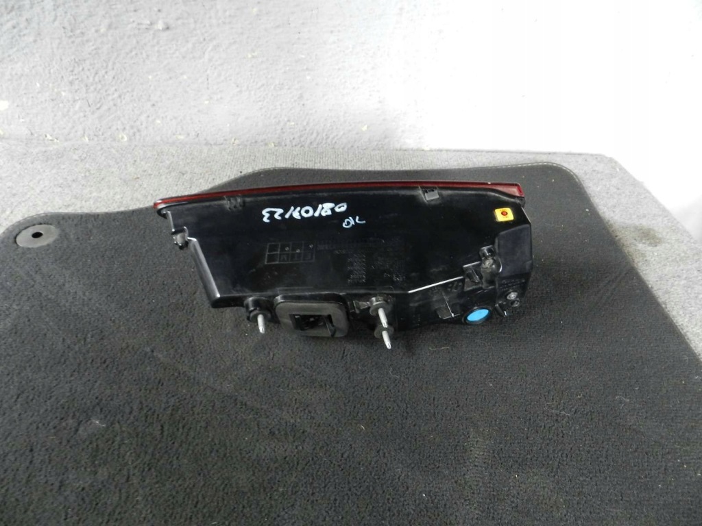 Jaguar 1 pace 18- фара led крышка багажника левая сторона Цена