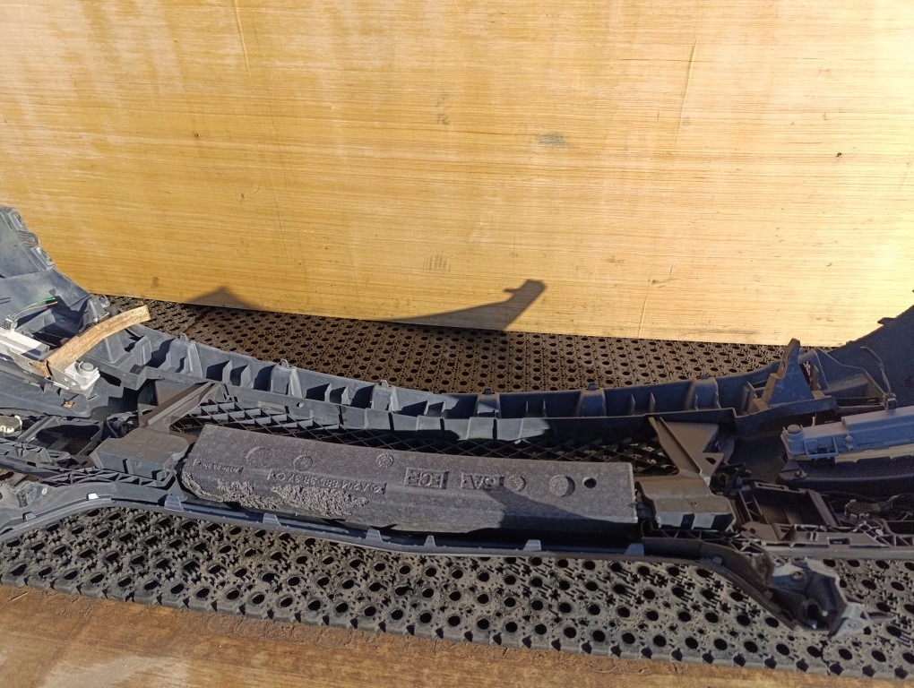 Mercedes c klasa w204 amg рестайлинг  бампер перед pdc c755 drl Цена