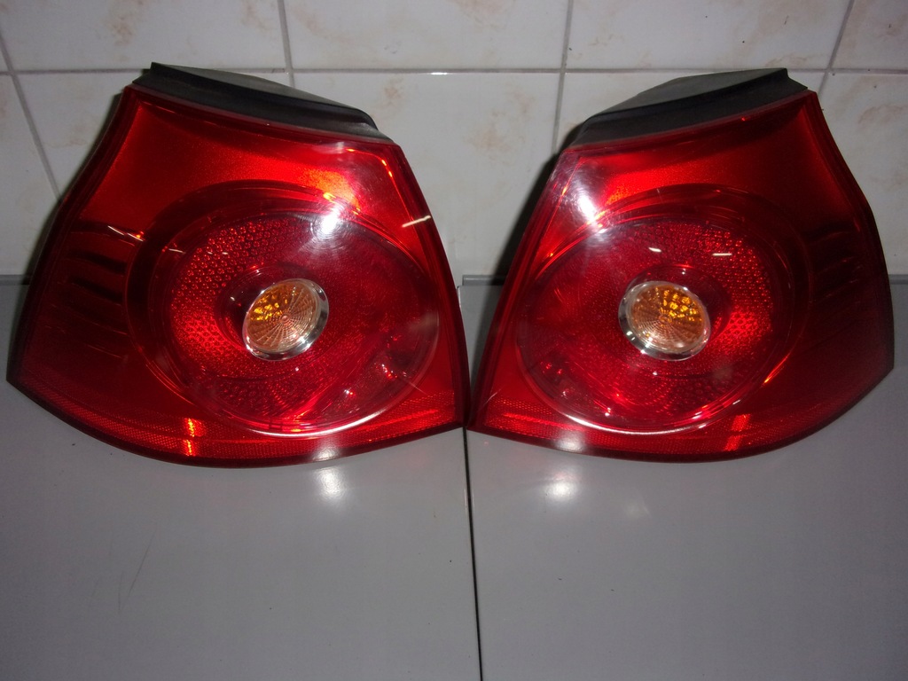 фото №1, Лампа левая задняя vw golf v 3d