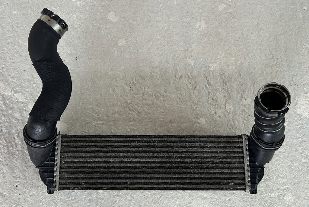 Радіатор повітря інтеркулер bmw x5 f15 f16 30d 258km 8570448 Недорого