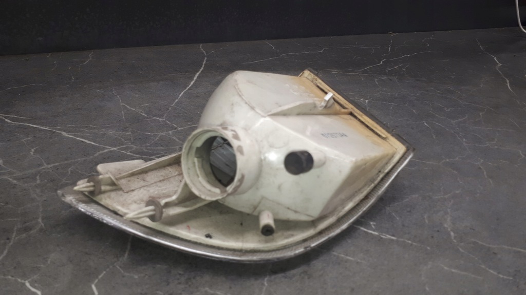 фото №10, Поворотник правий volvo s40 depo